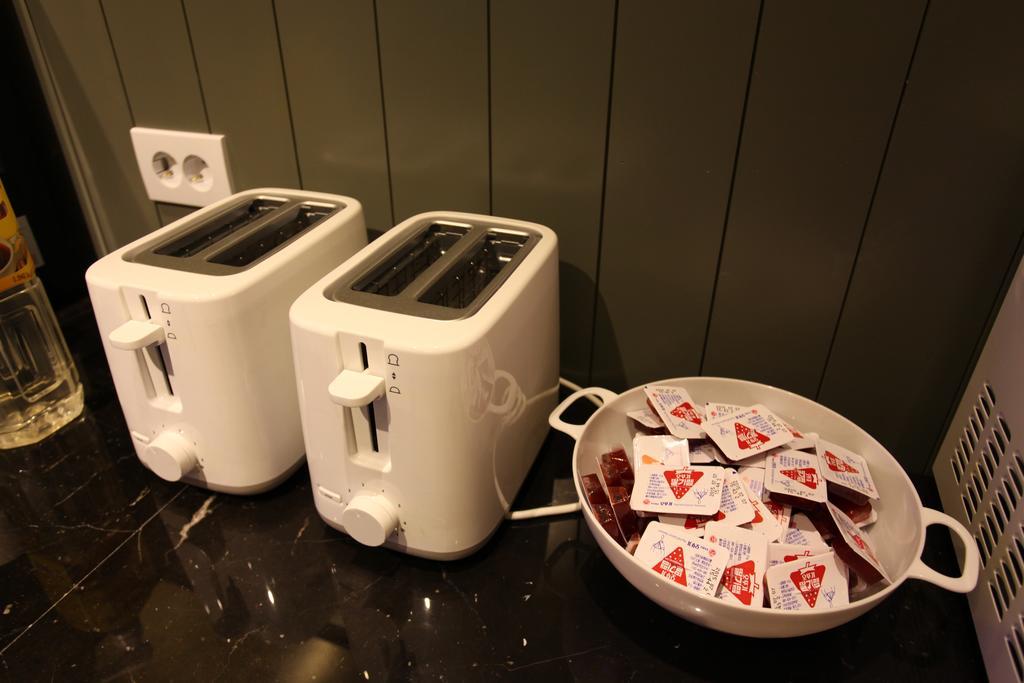 Lin Hotel Seoul Bagian luar foto