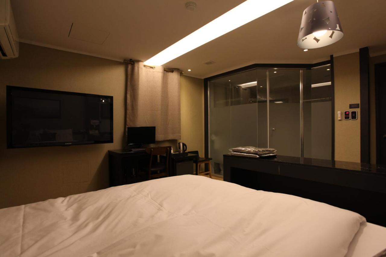 Lin Hotel Seoul Bagian luar foto
