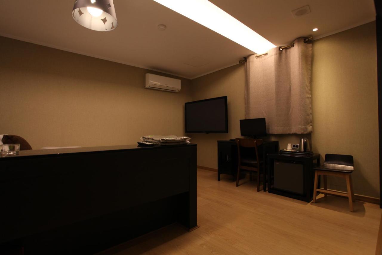 Lin Hotel Seoul Bagian luar foto